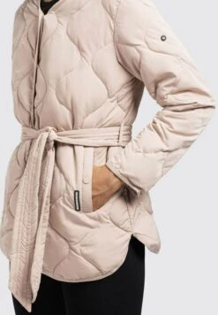 Khujo Yuna - Jas - War Pin -Khujo Verkoopwinkel 198241fac9d74509a51c0d418a9c5bc2