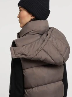 Khujo Bodywarmers Bodywarmer Eden Dames Mokka -Khujo Verkoopwinkel 287b170fc7fe504bfffe6aa1b40ca5e2