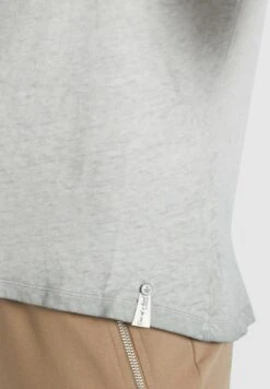 Khujo T-shirts Shirt MATAMA Dames Grijs -Khujo Verkoopwinkel 4d930388235cc7abd8a1935e4621f209