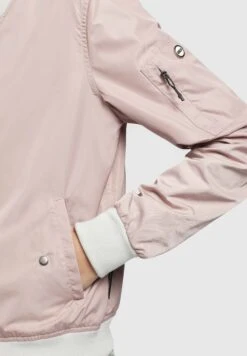 Khujo Stence - Bomberjacks - Blassrosa -Khujo Verkoopwinkel 4ea64d58b14b4558acfa0ffd0d3498d3