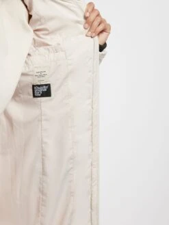 Khujo Wintermantels Wintermantel Aribay 3 Dames Offwhite -Khujo Verkoopwinkel 57e63684818d66690d996cd851757d66