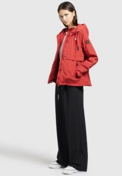 Khujo Zahira3 - Lichte Jas - Rot -Khujo Verkoopwinkel 62b1b063c6194b5f9d619c46ffe6bd17