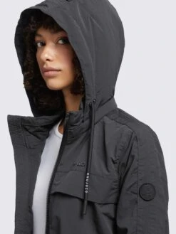 Khujo Tussenmantels Tussenmantel Voya3 Dames Zwart -Khujo Verkoopwinkel 6b10aa23c0bc1d83961cf4bda9d185ac