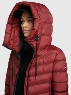 Khujo Winterjassen Winterjas Ingram Shine Dames Donkerrood -Khujo Verkoopwinkel 6ec455ad2d6ae845f6a4e979b7584595