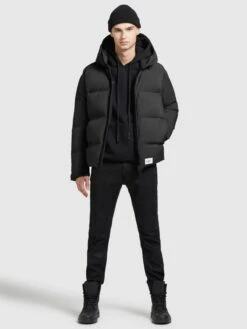 Khujo Winterjassen Winterjas Rodney 2 Heren Zwart -Khujo Verkoopwinkel 7c04260e06b0a656d54d68d24e86d374