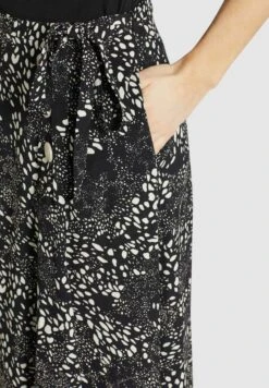 Khujo Maxi Rokken Rok Hepke Dames Zwart -Khujo Verkoopwinkel 7c37c203a4d89ad351dd8105c8a047e2