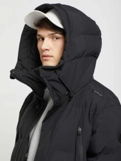 Khujo Winterjassen Winterjas Clide Heren Zwart -Khujo Verkoopwinkel 823efd13beb0ea707e9d2066d8eb3421