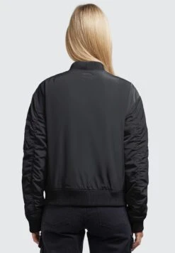 Khujo Nova - Bomberjacks - Schwarz -Khujo Verkoopwinkel a97d74a307a84ebbbb931867a0fb5152