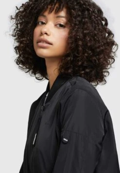 Khujo Stence2 - Bomberjacks - Schwarz 15 Khujo Stence2 - Bomberjacks - Schwarz -Khujo Verkoopwinkel b5a85e96580f4590b67dc0c917ad0d8c