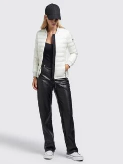 Khujo Tussenjassen Tussenjas Maude Dames Natuurwit -Khujo Verkoopwinkel c0403d10dfc11b6c1eed430298ebd565