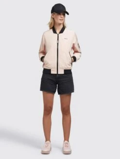 Khujo Tussenjassen Tussenjas Stence2 Dames Abrikoos -Khujo Verkoopwinkel d84fa9e3596ea8bdd29eacfbfa0cdd36