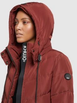 Khujo Wintermantels Wintermantel Huba Dames Karmijnrood -Khujo Verkoopwinkel d914fa49ca464398523789cdb1b0905d