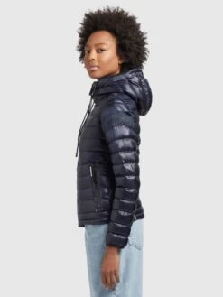 Khujo Tussenjassen Tussenjas Lovina Dames Donkerblauw -Khujo Verkoopwinkel f7b8d96a3cca7a3d6fa72e3430630243