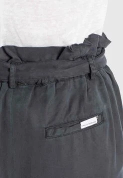 Khujo Shorts Loosefit Broek Poppy Dames Donkergrijs -Khujo Verkoopwinkel ff39981d1c7cd748dc4cb2b6bc7ece75